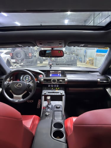 Lexus IS200T 2016 F-Sport