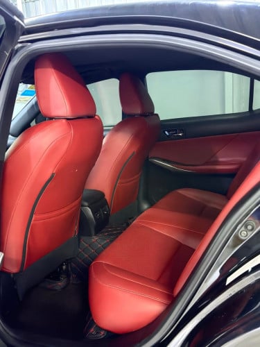 Lexus IS200T 2016 F-Sport For Sale. ពណ៍ : ខ្មៅ/ឈឺរឺ 🍒ម៉ាសុីន : សាំង , 2.0L ,V4. Turbo (សុីសាំងតិច)
