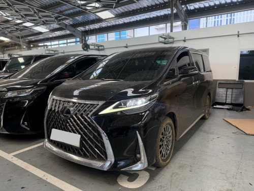 Lexus LM300H 2021 4 Seat VIP black