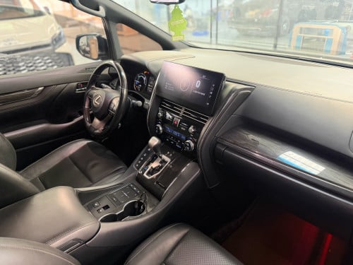 Lexus LM300H 2021 4 Seat VIP black