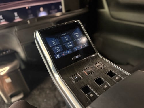 Lexus LM300H 2021 4 Seat VIP black