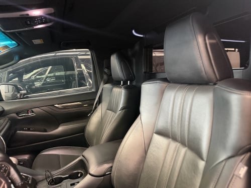Lexus LM300H 2021 4 Seat VIP black