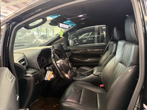 Lexus LM300H 2021 4 Seat VIP black