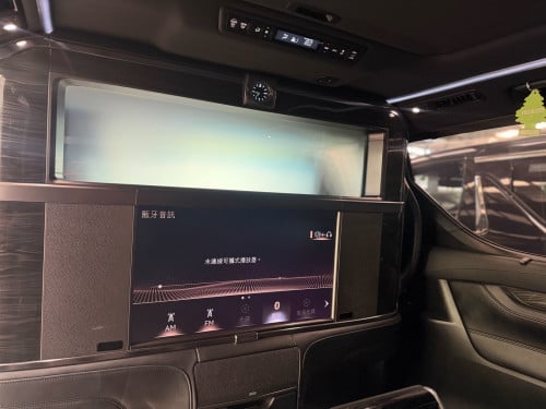 Lexus LM300H 2021 4 Seat VIP black