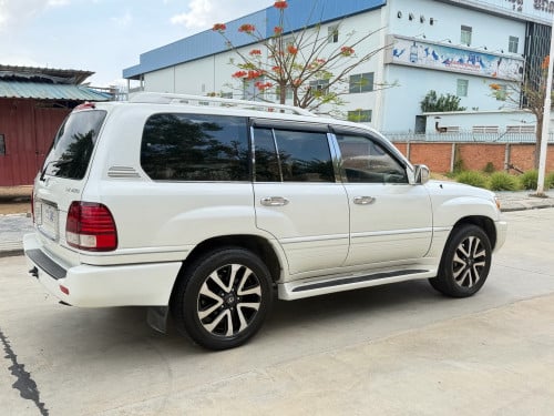 Lexus LX470 V8 ឆ្នាំ03 ពណ័ស កាំម៉ៃ សាំងសុទ្ធ ឡានម្ចាស់ទី1