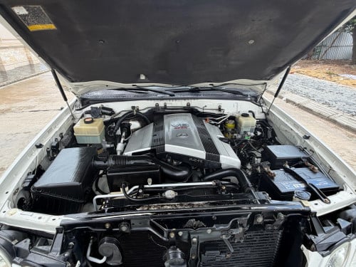 Lexus LX470 V8 ឆ្នាំ03 ពណ័ស កាំម៉ៃ សាំងសុទ្ធ ឡានម្ចាស់ទី1