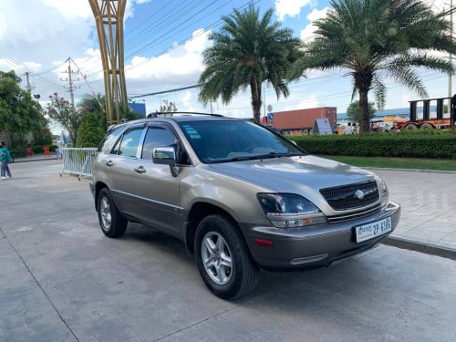 Lexus RX300/02ប៉ុង1ហ្កាសរួចសាច់ដែកទឹកថ្នាំស្អាត