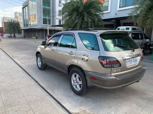 Lexus RX300/02ប៉ុង1ហ្កាសរួចសាច់ដែកទឹកថ្នាំស្អាត
