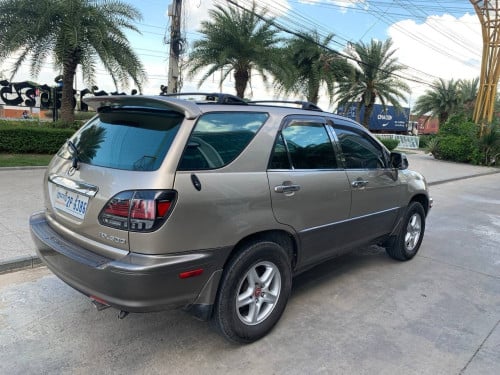 Lexus RX300/02ប៉ុង1ហ្កាសរួចសាច់ដែកទឹកថ្នាំស្អាត