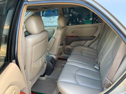 Lexus RX300/02ប៉ុង1ហ្កាសរួចសាច់ដែកទឹកថ្នាំស្អាត