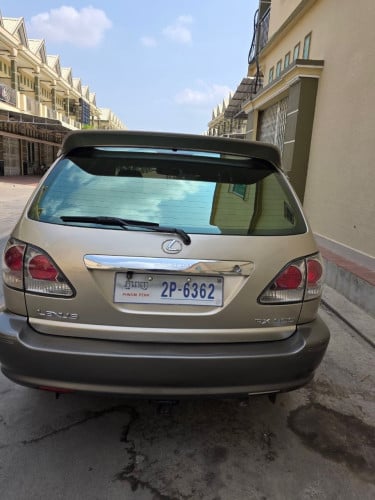 Lexus RX300