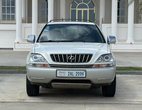 Lexus RX300 P2 99
