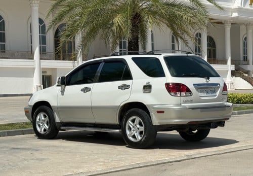 Lexus RX300 P2 99