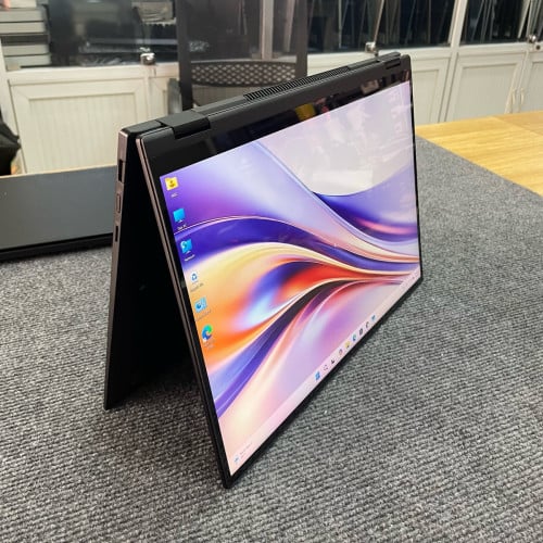 LG gram 2 in 1 ឆ្នាំផលិត​ 2022 (Great A)💞❤️️