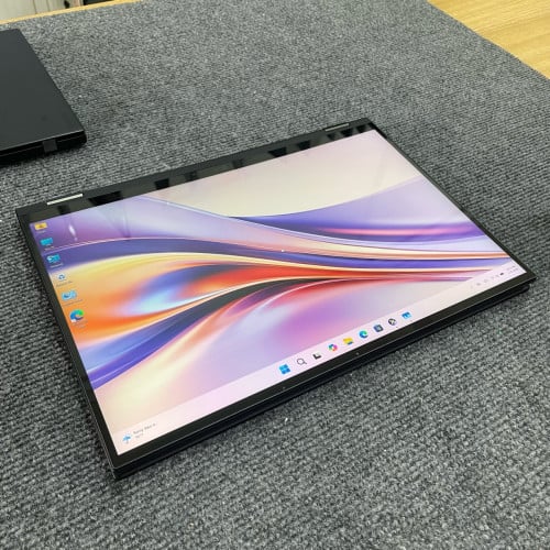 LG gram 2 in 1 ឆ្នាំផលិត​ 2022 (Great A)💞❤️️