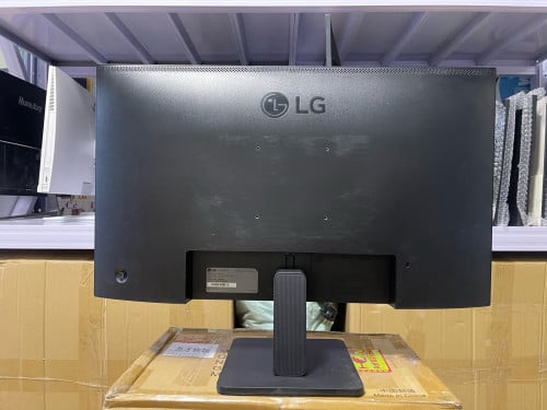 LG monitor 27"inch FHD IPS 100Hz មួយ​ទឹក​ស្អាត