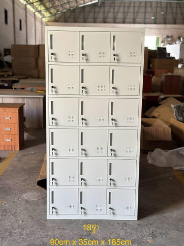 Locker 18doors