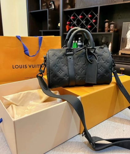 LV Keepall 25 35 Bandouliere Bag
