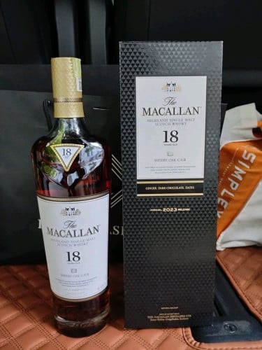 Macallan 18 year sherry oak cake