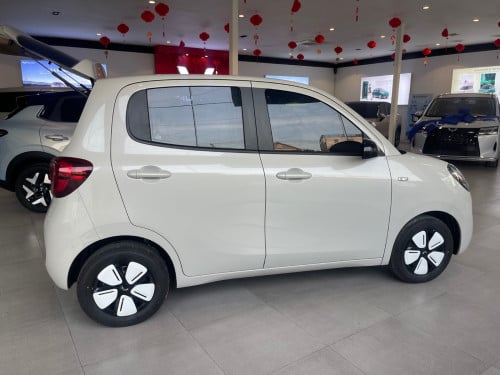 Macaron MiniEV 9999$