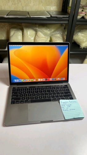 Macbook Pro Year2017-512GB