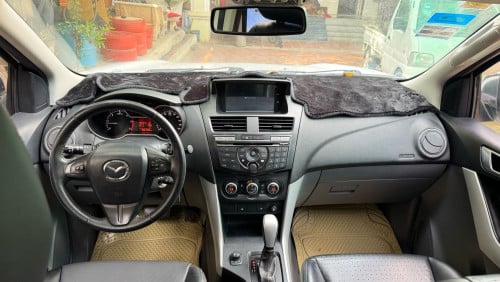 Mazda ឆ្វេងសុិនម៉ាសុិនធំ3.2 auto capita (4*4)