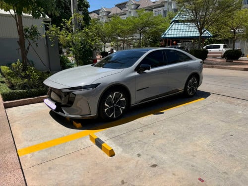 Mazda full option 2024 ម្ចាស់ដើម