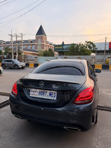 Mercedes-Benz C300 AMG