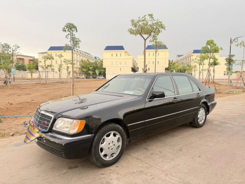 Mercedes S320 AMG តួវែង សំណុំសុីន ក្នុងលឿង ម្ចាស់ផ្ទាល់