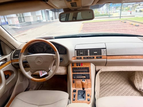 Mercedes S320 AMG តួវែង សំណុំសុីន ក្នុងលឿង ម្ចាស់ផ្ទាល់
