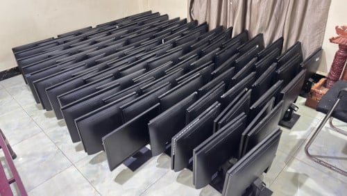 Monitor HKC 22 inch Good នៅស្អាតវាយអ៊ួរទាំងអស់