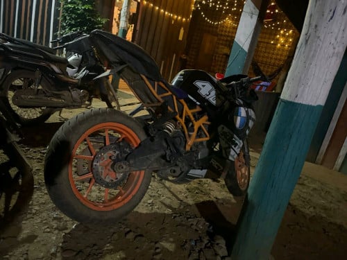 Motor R1