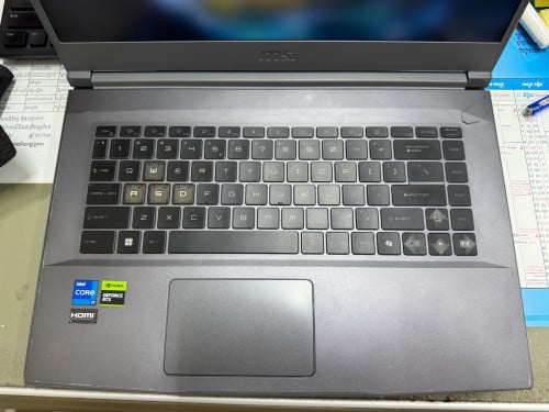 MSI THIN15 b12VE