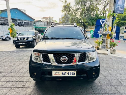 NAVARA 08ប៉ុង2fullឡានខ្ចី