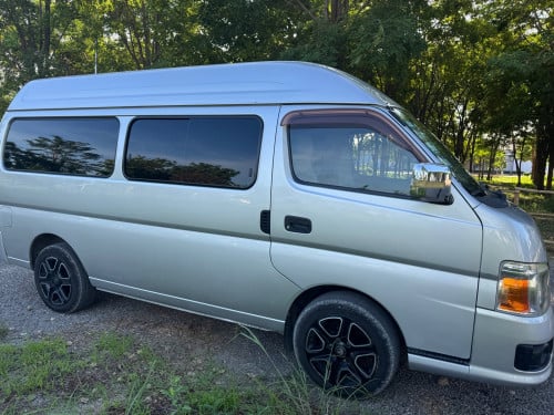 Nissan Caravan 2008