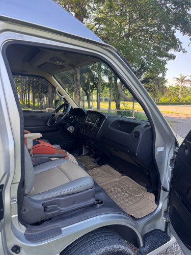 Nissan Caravan 2008