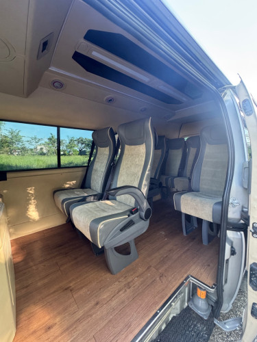 Nissan Caravan 2008