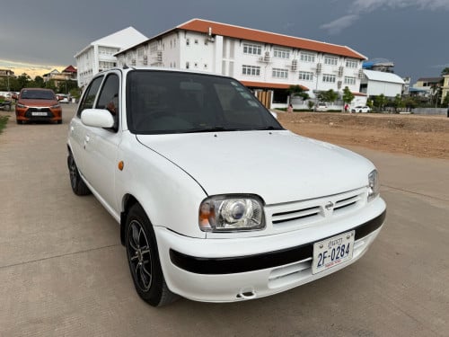 Nissan March 1995 ស្តាំតុបតែងហើយស្អាតឯកសារគ្រប់