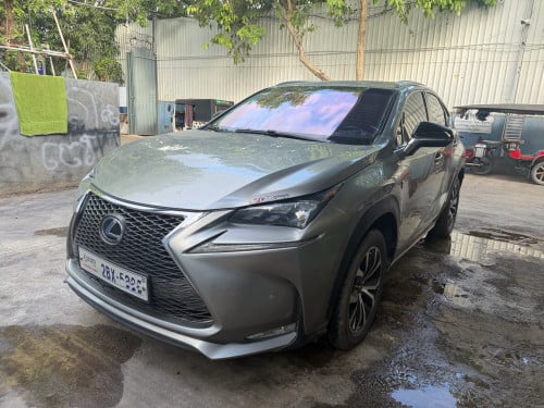 Nx 200t 2016 Luxury បេតុង5 ប៉ុង2 តម្លៃស្មើរ 330🤩