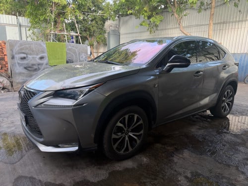 Nx 200t 2016 Luxury បេតុង5 ប៉ុង2 តម្លៃស្មើរ 330🤩