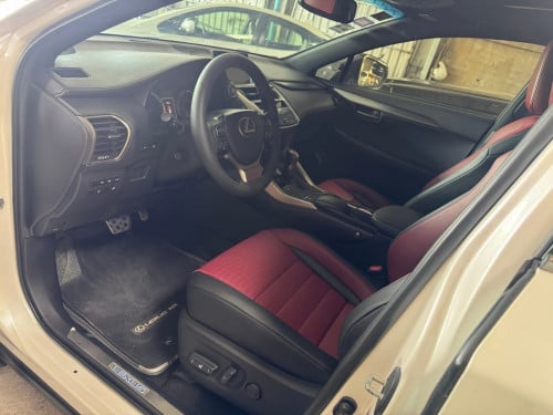 Nx200T 015 Fsport 5បូតុង​ ពណ៌​សកាំម៉ៃ​ ក្នុងChery ម្ចាស់ដេីម​