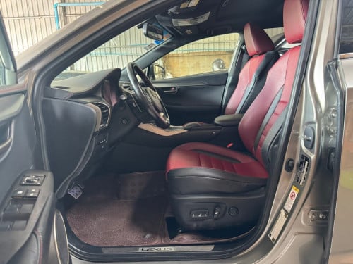 Nx200T 016 Fsport 4បូតុង​ ពណ៌​ទីតានៀម​ ក្នុងCherry