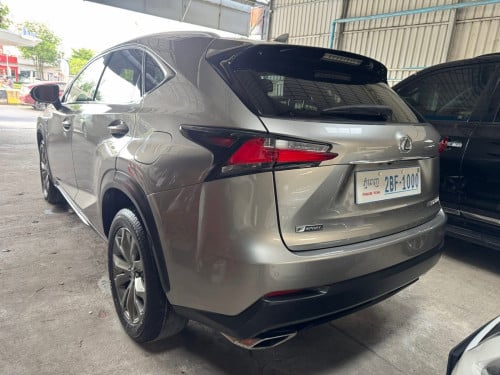 Nx200T 016 Fsport 4បូតុង​ ពណ៌​ទីតានៀម​ ក្នុងCherry