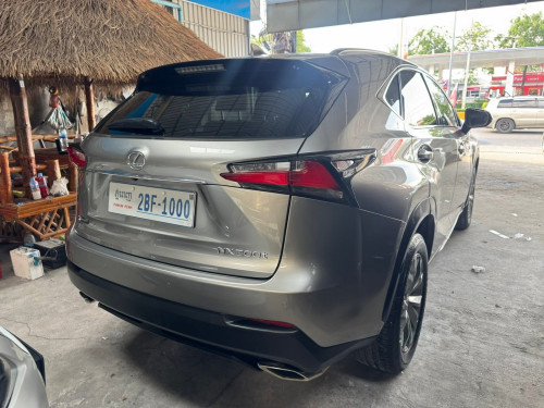 Nx200T 016 Fsport 4បូតុង​ ពណ៌​ទីតានៀម​ ក្នុងCherry