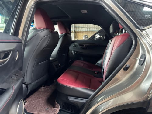 Nx200T 016 Fsport 4បូតុង​ ពណ៌​ទីតានៀម​ ក្នុងCherry