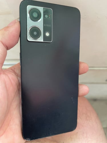 Oppo Reno 7  អេក្រង់ថ្មី 97%