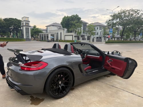 Porsche ឡាន​លក់​