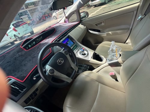Prius 013 option 3ក្នុងលឿងអាចរំលស់បាន25ខេត្តក្រុង❤️99535361 តេលេក្រាម✅070535361