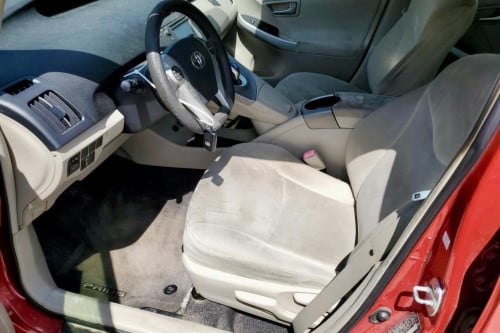 Prius 013 option 3ក្នុងលឿងអាចរំលស់បាន25ខេត្តក្រុង❤️99535361 តេលេក្រាម✅070535361