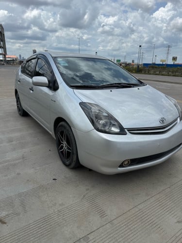 Prius 05 Full options ផ្លាកលេខភ្នំពេញ 2 -BI